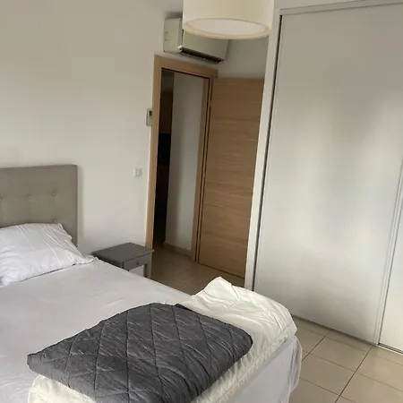 Superbe Appartement Avec Parking Prive, Proche Commerces Et Mer Lucciana  Exterior photo
