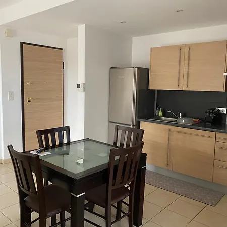 Superbe Appartement Avec Parking Prive, Proche Commerces Et Mer Lucciana  Exterior photo
