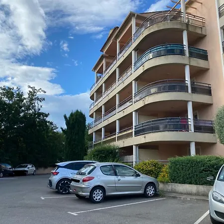 Superbe Appartement Avec Parking Prive, Proche Commerces Et Mer Lucciana  Exterior photo