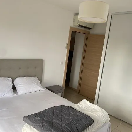 Superbe Appartement Avec Parking Prive, Proche Commerces Et Mer Lucciana  Exterior photo